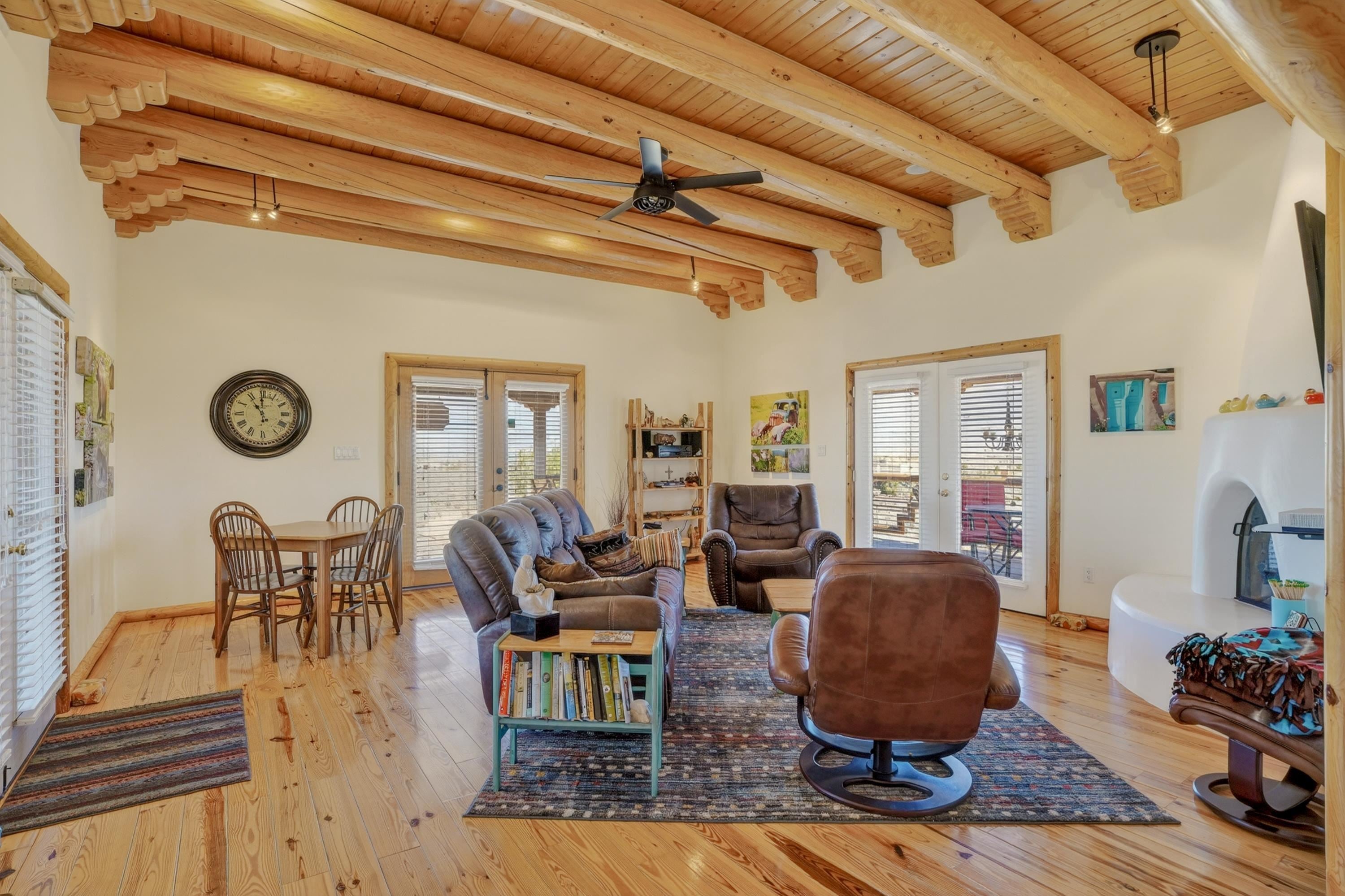 1 Laguardia Road Ranchos de Taos, NM 87557 - Photo 2 of 26 Gallery Image 2