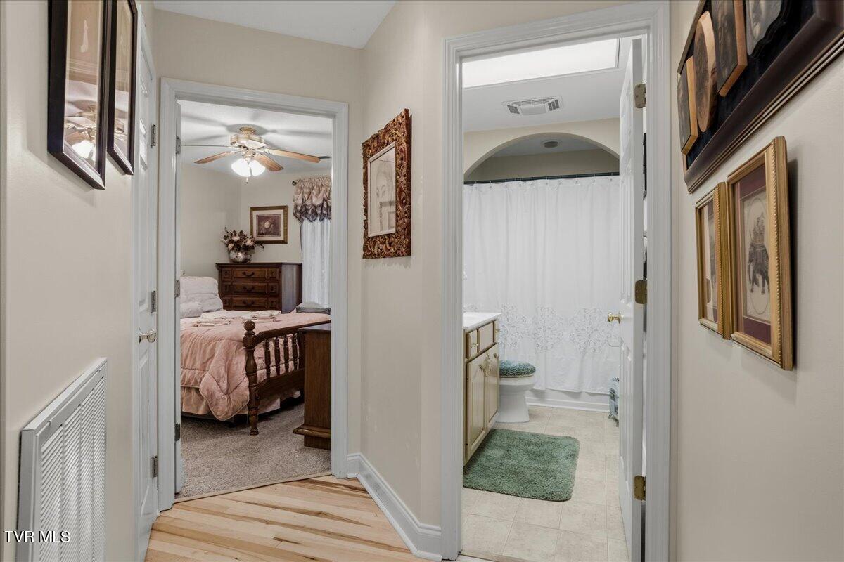 2031 Ridgefield Road Johnson City, TN 37601 - Photo 58 of 162 045-WBP-Ridgefield-Rd-46