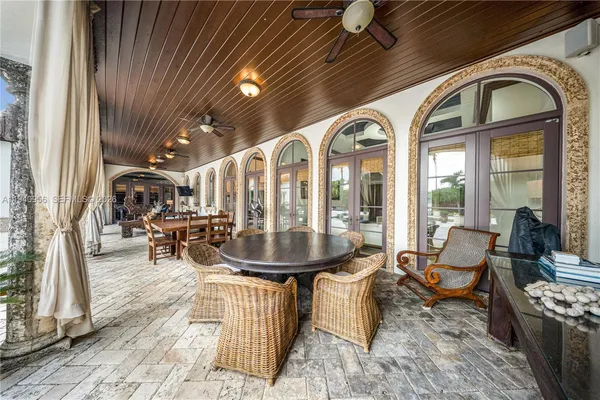 $5,500,000 | 7538 Southwest 64th Street, Miami, FL 33143