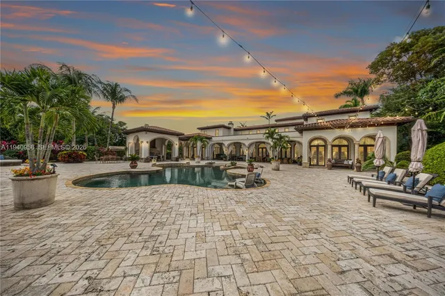 $5,500,000 | 7538 Southwest 64th Street, Miami, FL 33143