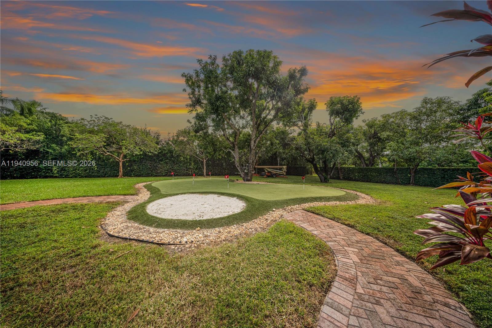 7538 Southwest 64th Street Miami, FL 33143 - Photo 73 of 78 a view of a backyard with swimming pool
