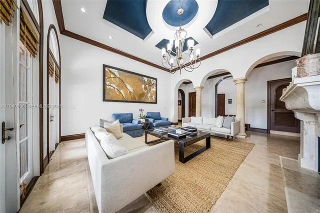 $5,500,000 | 7538 Southwest 64th Street, Miami, FL 33143