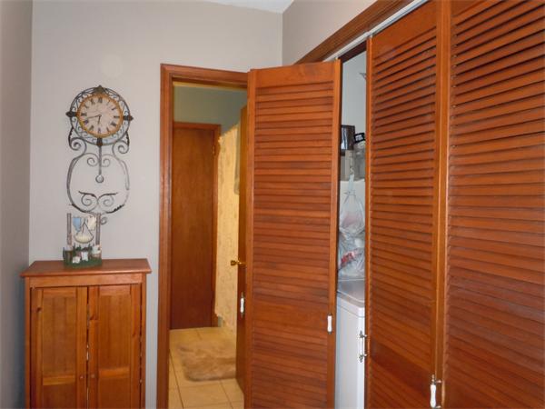205 Fairlawn Street Springfield, MA 01119 - Photo 6 of 21