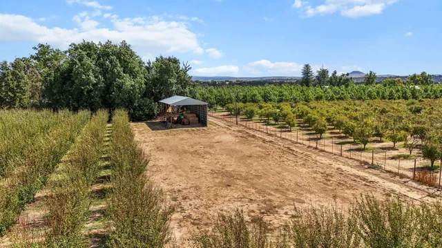 $999,000 | 18525 Emerson Road, Red Bluff, CA 96080