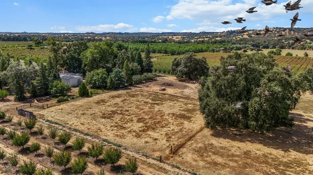 $999,000 | 18525 Emerson Road, Red Bluff, CA 96080