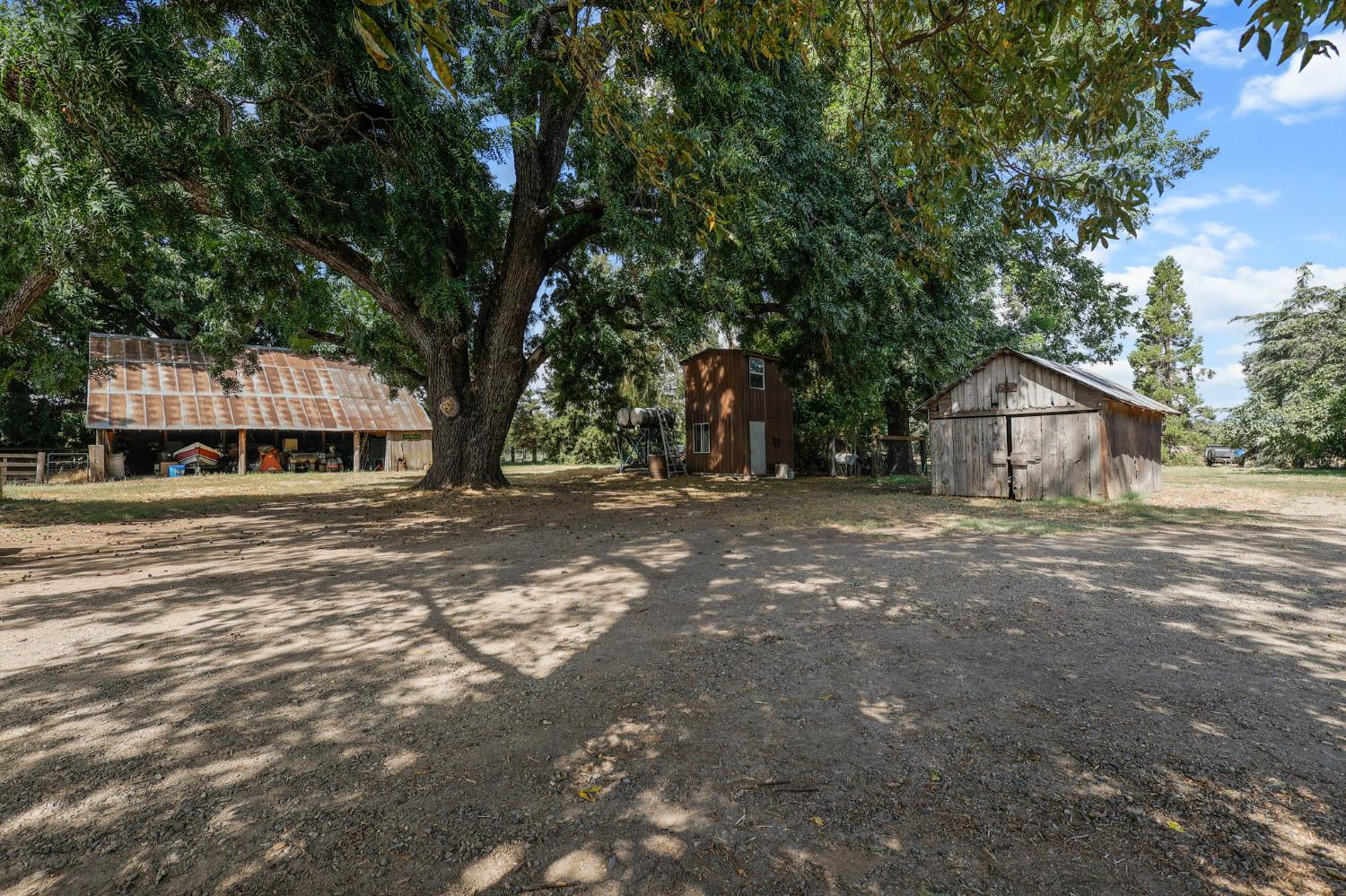 18525 Emerson Road Red Bluff, CA 96080 - Photo 70 of 92 a house with a tree in front of it