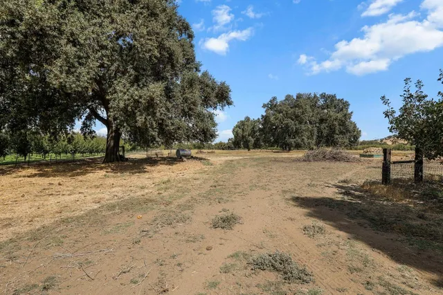 $999,000 | 18525 Emerson Road, Red Bluff, CA 96080