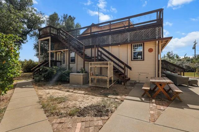 $999,000 | 18525 Emerson Road, Red Bluff, CA 96080