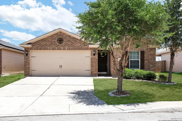 $1,595 | 12118 Luckey View, San Antonio, TX 78252
