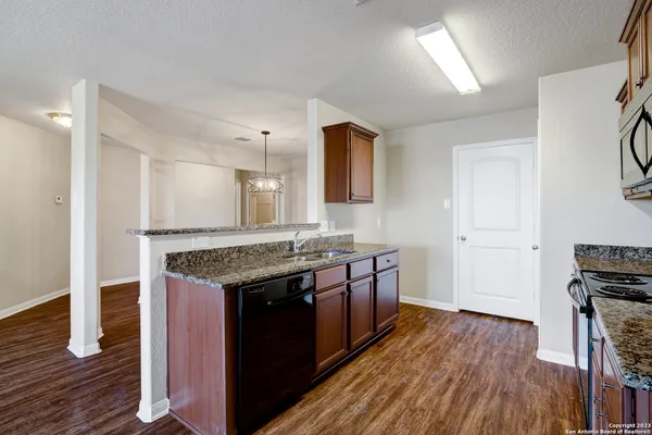 $1,595 | 12118 Luckey View, San Antonio, TX 78252