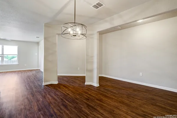 $1,595 | 12118 Luckey View, San Antonio, TX 78252