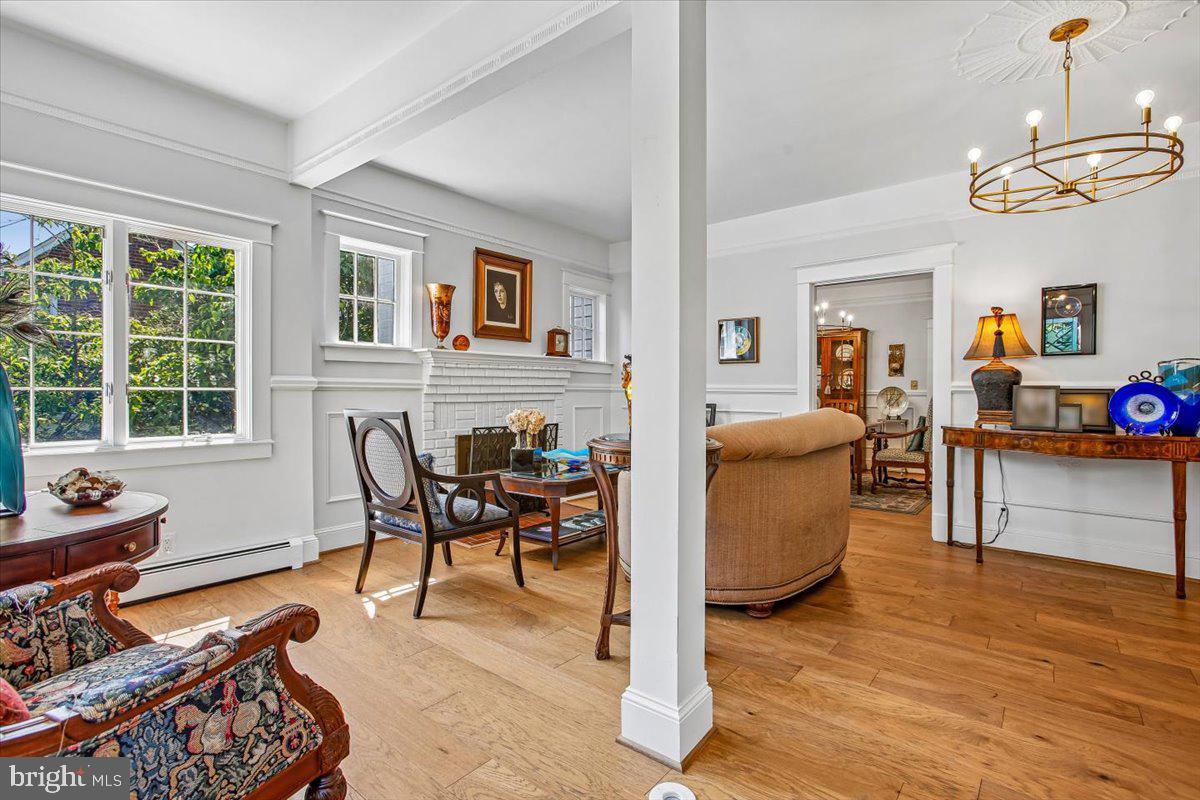 1909 Belfield Road Alexandria, VA 22307 - Photo 7 of 69 Charming living space with natural light.