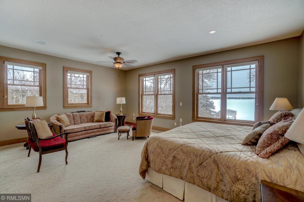 948 County Rd I Shoreview, MN 55126 - Photo 15 of 36