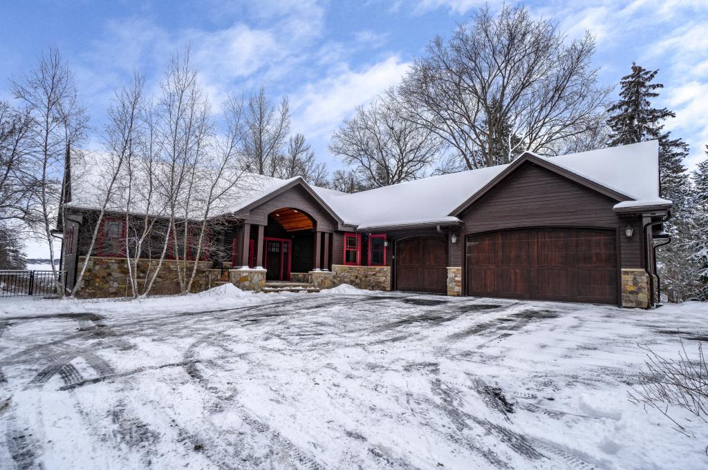 948 County Rd I Shoreview, MN 55126 - Photo 4 of 36