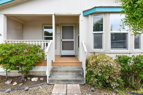 $425,000 | 145 Westgate Circle, Santa Rosa, CA 95401