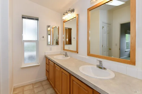 $425,000 | 145 Westgate Circle, Santa Rosa, CA 95401