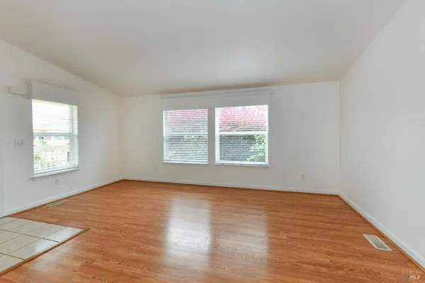 $425,000 | 145 Westgate Circle, Santa Rosa, CA 95401