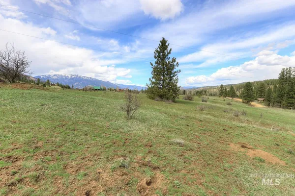 $255,000 | Lot 30 Crosstimber Loop Garden Valley, Garden Valley, ID 83622