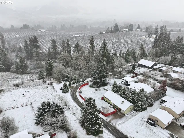 $597,000 | 3299 Durland Drive, Hood River, OR 97031