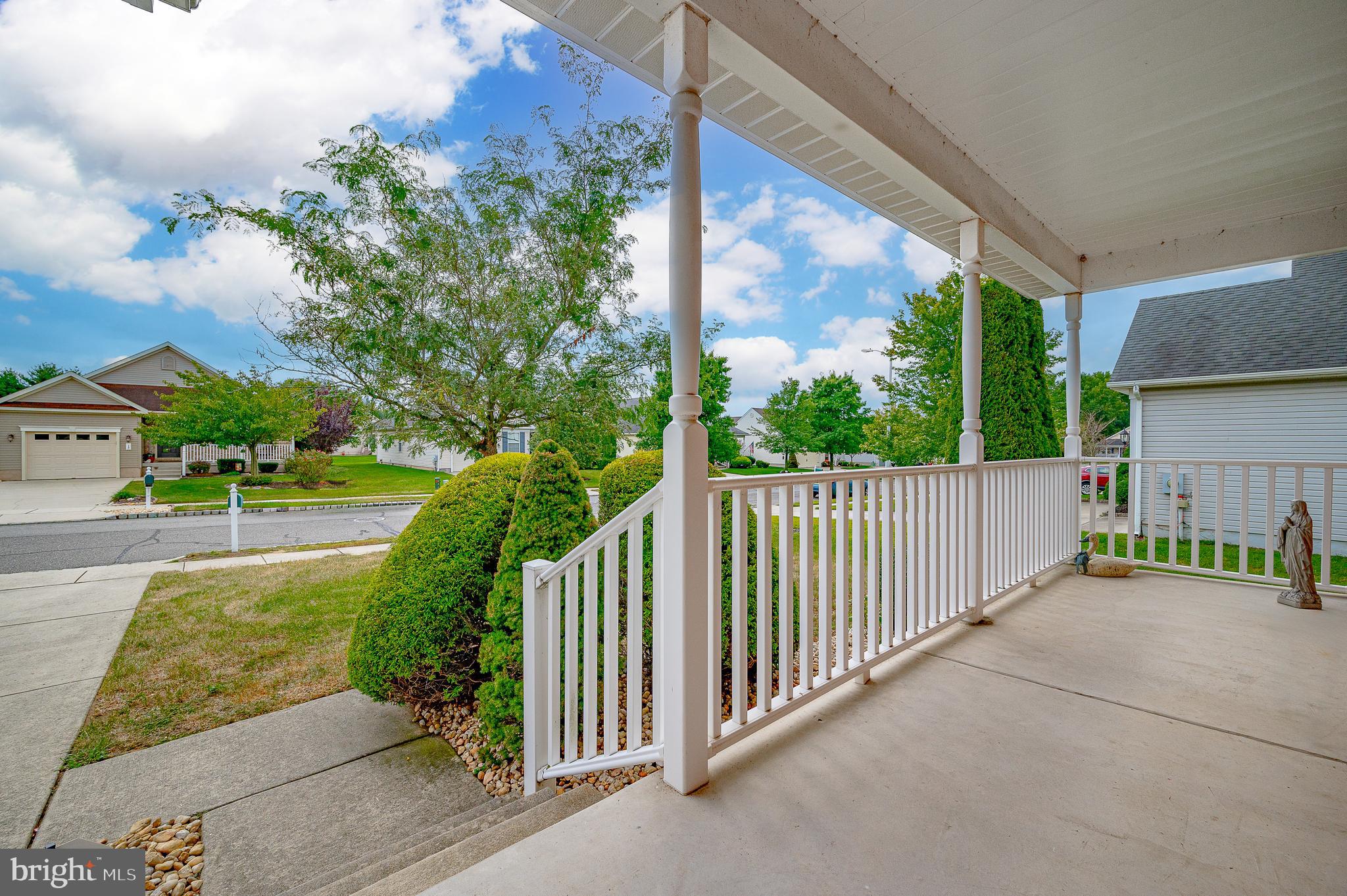 12 Eagle Ridge Drive Mantua, NJ 08051 - Photo 5 of 29 Picturesque Front Porch