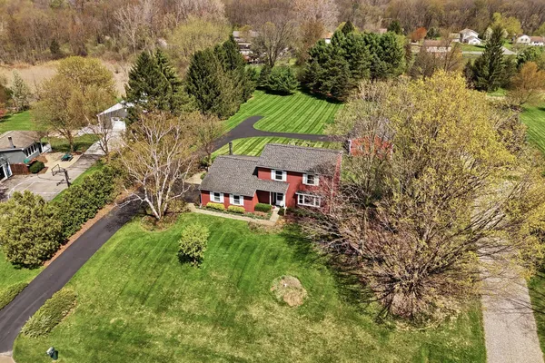 $450,000 | 9556 Horseshoe Bend, Dexter, MI 48130