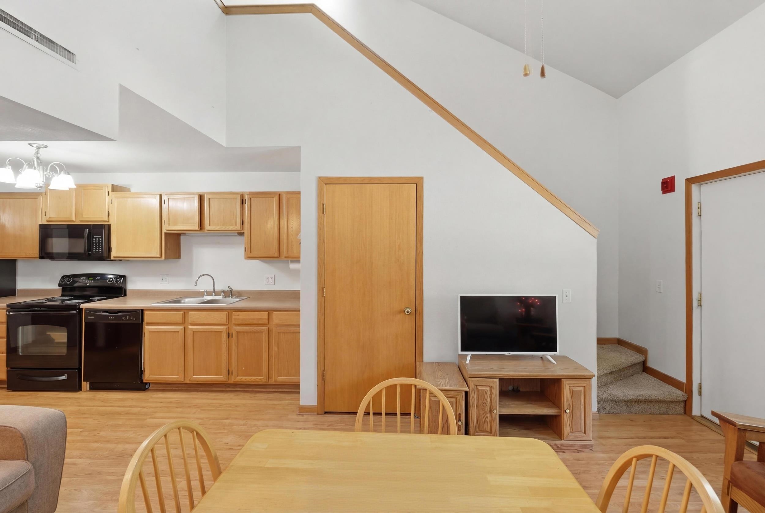 1181 Canyon Road, Unit 28 Wisconsin Dells, WI 53965 - Photo 6 of 23