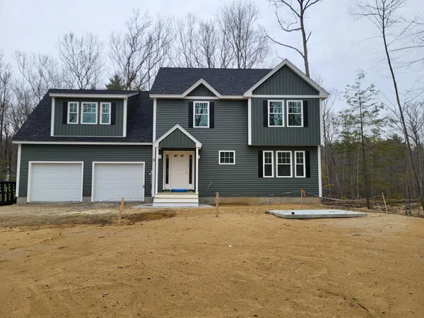 $799,000 | 5 Blaisdell Court, Raymond, NH 03077