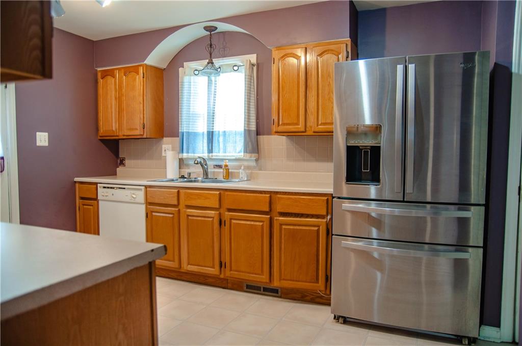 2908 Conway Wallrose Road Baden, PA 15005 - Photo 11 of 26