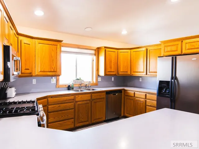 $479,000 | 319 North Pine Street, Parker, ID 83445