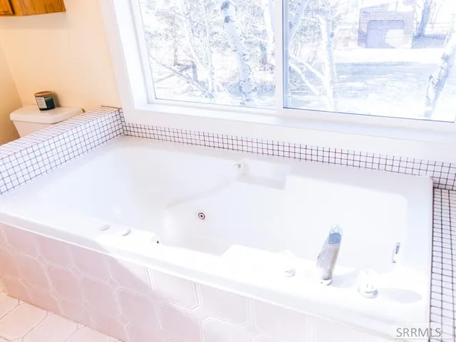 $479,000 | 319 North Pine Street, Parker, ID 83445