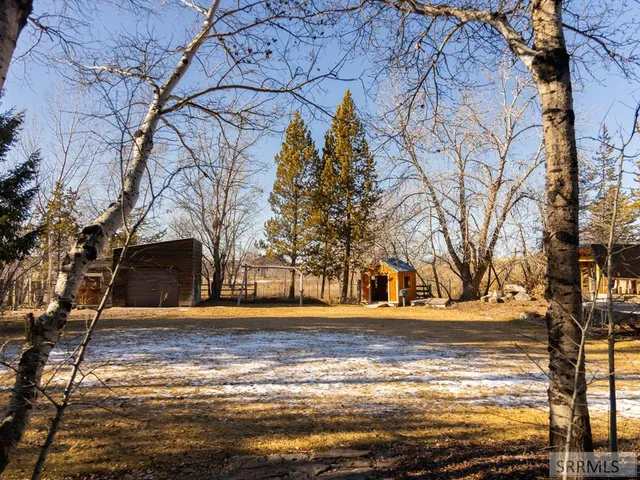 $479,000 | 319 North Pine Street, Parker, ID 83445