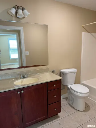 $195,000 | 3160 Genevieve Drive, Quincy, IL 62305