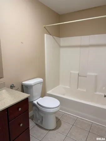 $195,000 | 3160 Genevieve Drive, Quincy, IL 62305