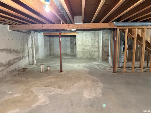 $195,000 | 3160 Genevieve Drive, Quincy, IL 62305