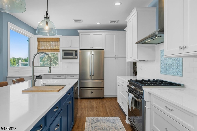 41 East Shore Road Denville, NJ 07834 - Photo 14 of 37