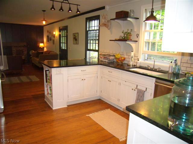2449 Glenmont Road Northwest Canton, OH 44708 - Photo 9 of 20 Gallery Image 9