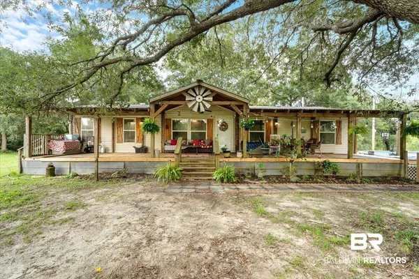 $450,000 | 21011 River Road, Robertsdale, AL 36567