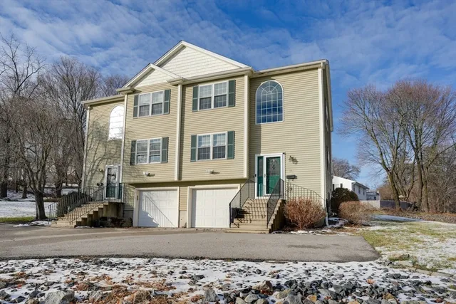 $578,950 | 18 Lincoln Avenue, Unit 18, Millbury, MA 01527