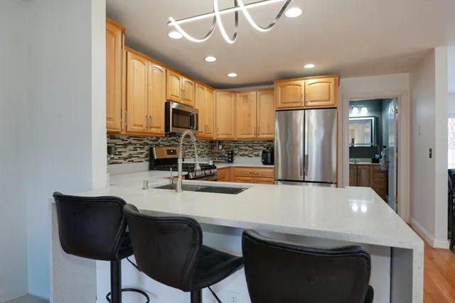 $550,000 | 18 Lincoln Avenue, Unit 18, Millbury, MA 01527