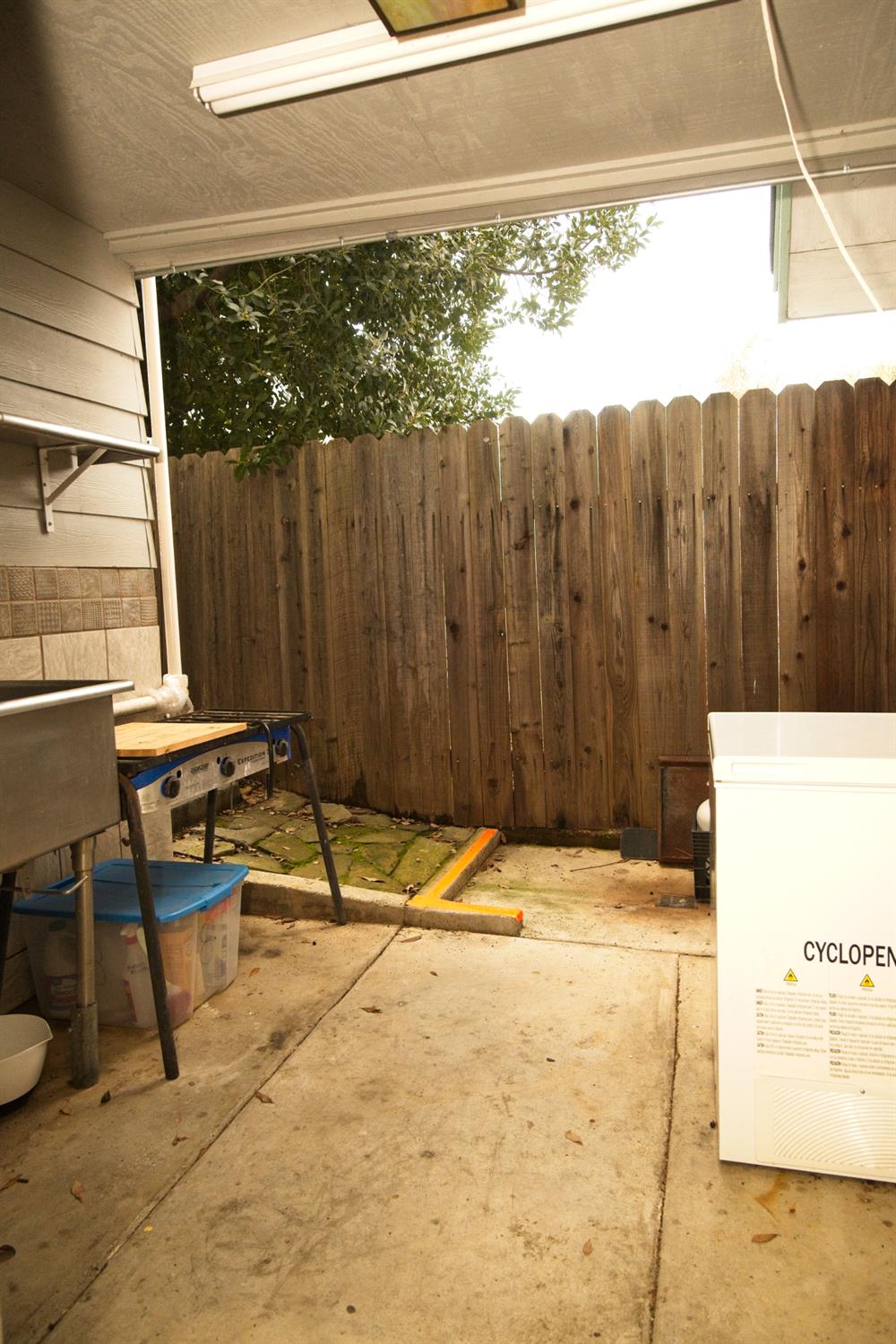 126 Center Street Jackson, CA 95642 - Photo 71 of 95 Access from drybar/lower level to covered outdoor kitchen area