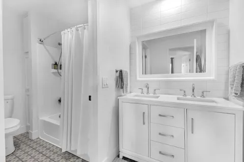 $238,900 | 78650 Ave 42, Unit 1706, Bermuda Dunes, CA 92203