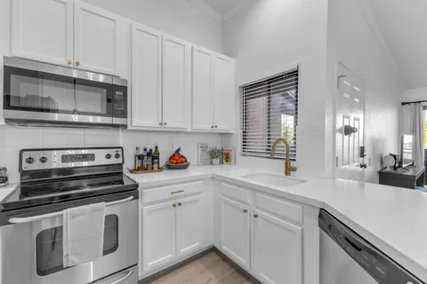 $238,900 | 78650 Ave 42, Unit 1706, Bermuda Dunes, CA 92203