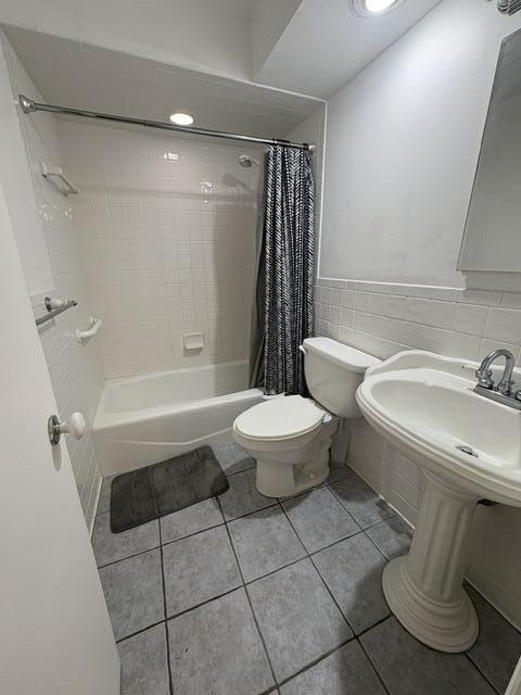 5501 Northwest 2nd Avenue, Unit 1020 Boca Raton, FL 33487 - Photo 12 of 14 Full Bath