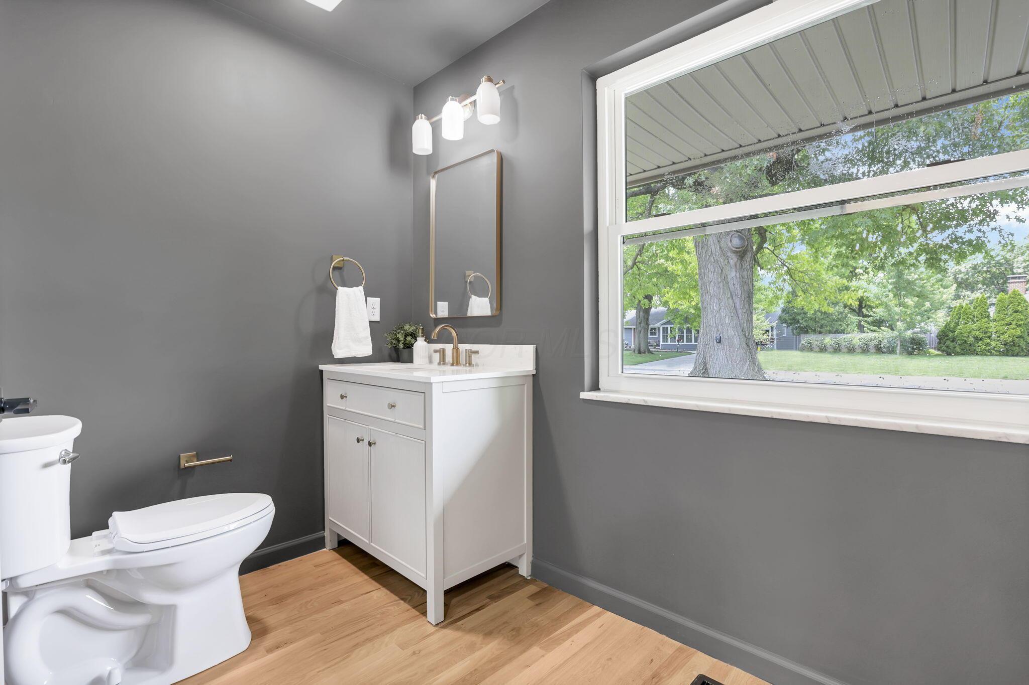 1285 Kingsgate Road Columbus, OH 43221 - Photo 18 of 50 Half bath and laundry combo