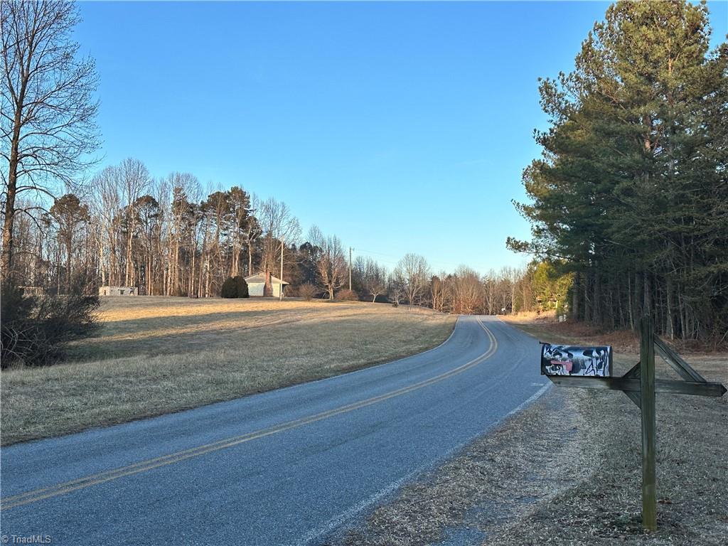 239 Beach Road Elkin, NC 28621 - Photo 5 of 23 Street Scene