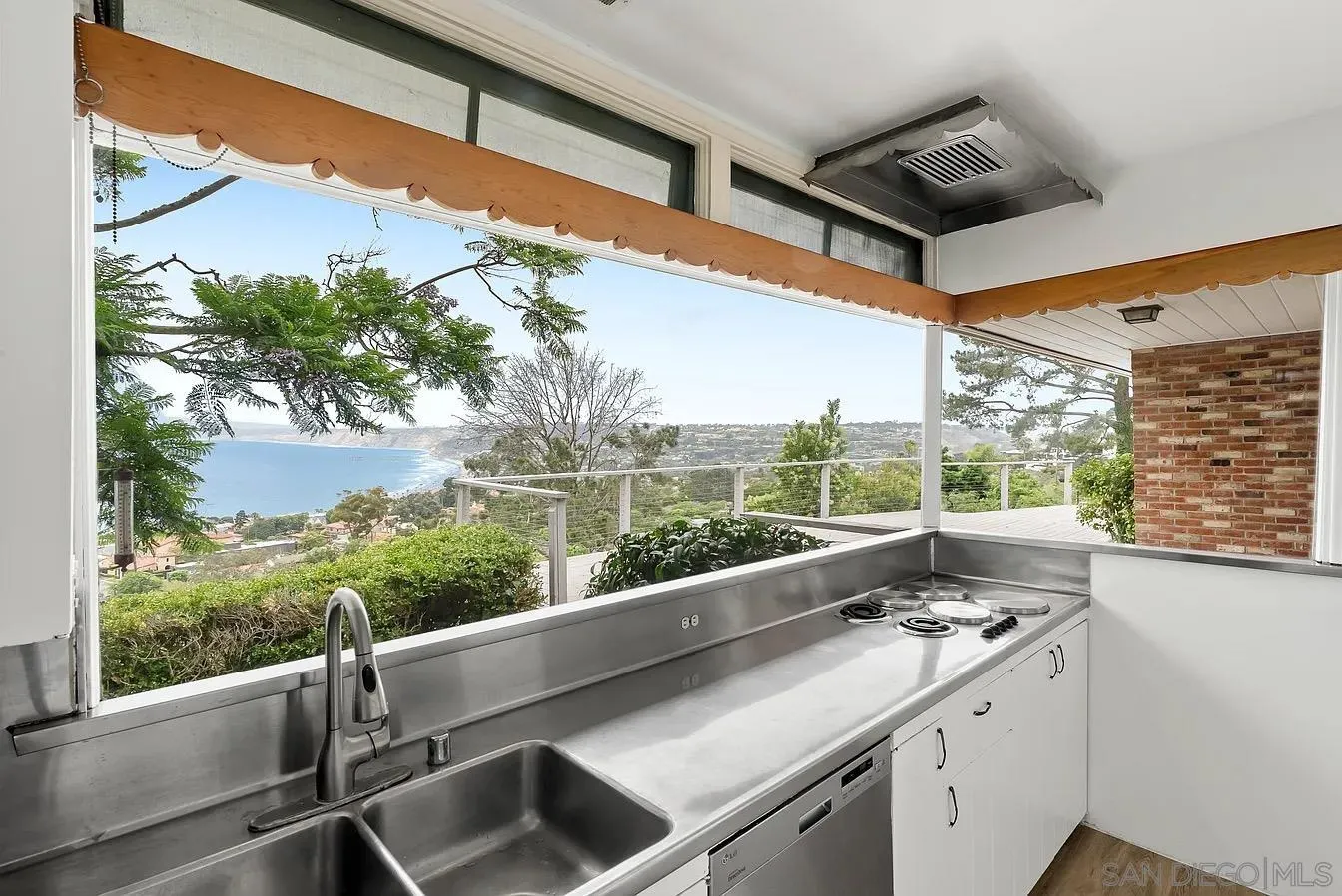 1703 Castellana Road La Jolla, CA 92037 - Photo 12 of 40
