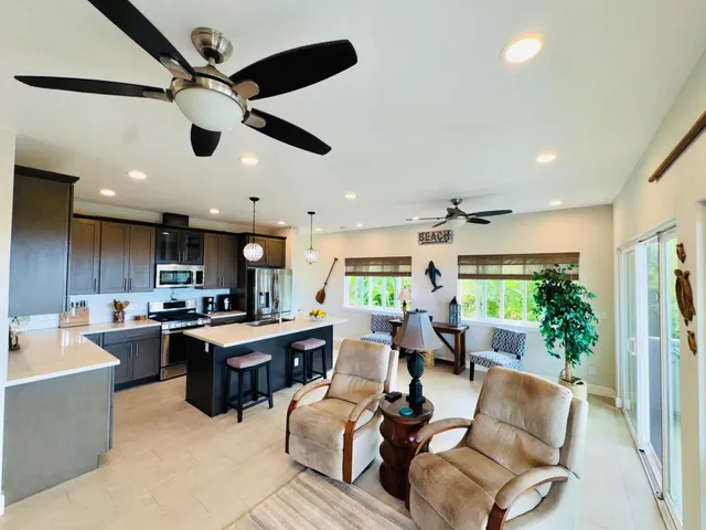 $2,150,000 | 533 Mikioi Place, Unit 2, Kihei, HI 96753