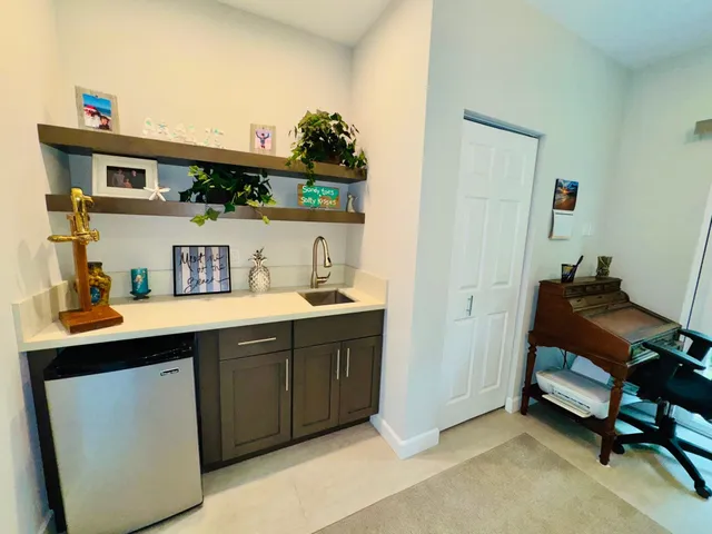 $2,150,000 | 533 Mikioi Place, Unit 2, Kihei, HI 96753