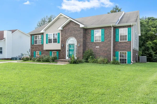 $2,000 | 3410 Quicksilver Lane, Clarksville, TN 37042