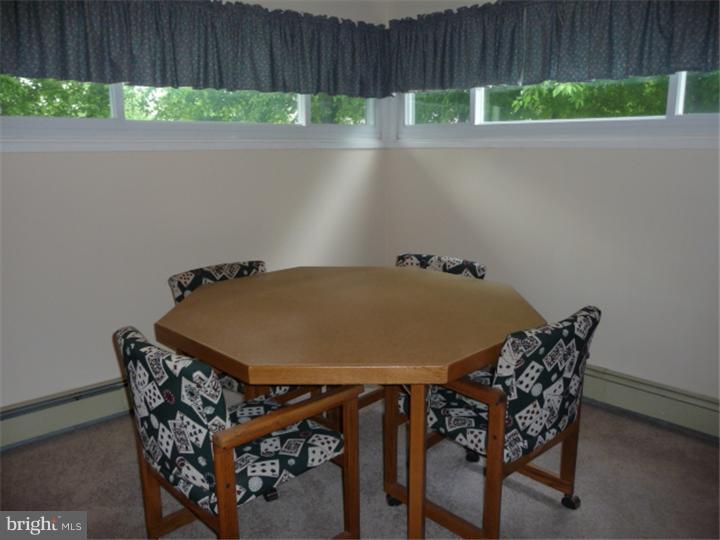 32 Silverbell Road Levittown, PA 19056 - Photo 14 of 21 Gallery Image 14